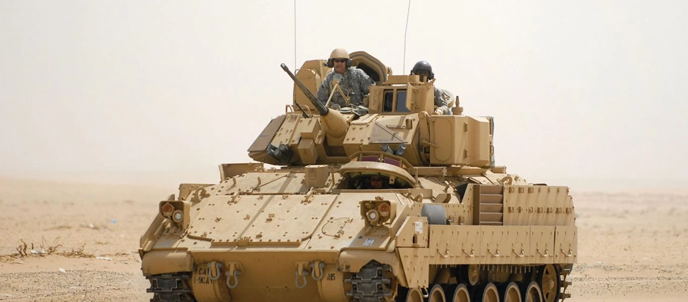 Ναυάγιο και με Bradley: Στο 1 δισ.$ το κόστος εκσυγχρονισμού - Πάλι μας φορτώνουν με νέες παλιατζούρες Μ113!